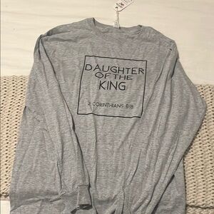 Gray 'Daughter of the King' Women’s Long Sleeve Shirt